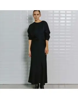 WBL Dagmar Sateen Dress, lang enkelt satin kjole i navy bl&aring; - 