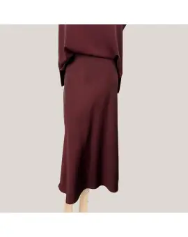 GHI5KBA satin nederdel i bordeaux - korte l&aelig;ngde - 
