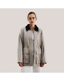 WBL Thea 3/4 Jakke i sand med fløjls kontrast kant på kraven - With Black