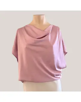TK43LDG satin vandfaldsbluse med kort ærme i rosa - Imperial Toppe & T-shirts