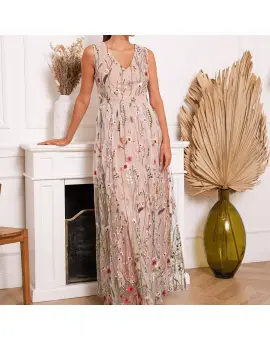 Tulle lang fest kjole med broderet blomster - Pistache