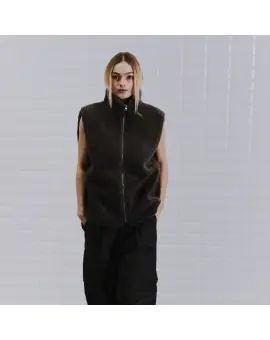 WBL Pernille Pile Vest, plys vest i brun - Veste