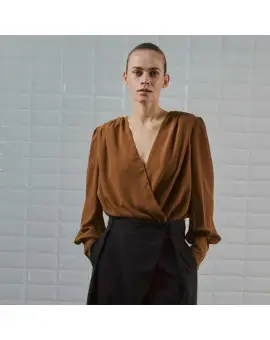 WBLAlwctra LS Body Suit, bluse med læg i camel - Nyheder