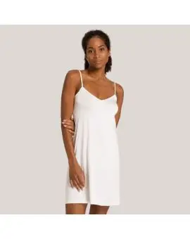 Bodydress - Satin Deluxe, underkjole i satin i hvid - Lingeri